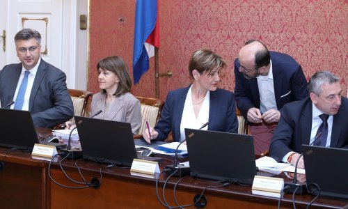 Plenković ni 'a' o skandalu oko mailova, Dalić otkrila koliko će rasti cijene kad uvedemo euro