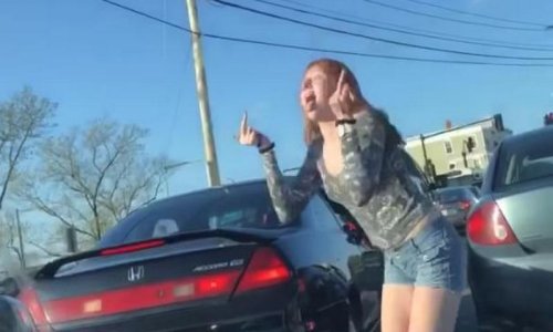 Od bijesa zatwerkala pred neodgojenim vozačem