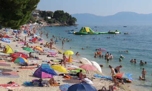 U Hrvatskoj u prvih šest mjeseci 10 posto više noćenja, u lipnju isto kao lani