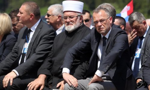 Hladan tuš za Hasanbegovića: Židovi u BiH ga proglasili personom non grata i povukli poziv
