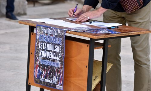 Sabor i službeno od Vlade zatražio provjeru potpisa za dva referenduma
