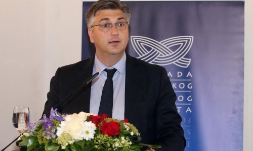 Plenković u Rumunjskoj najavio jačanje obrambene suradnje dviju država