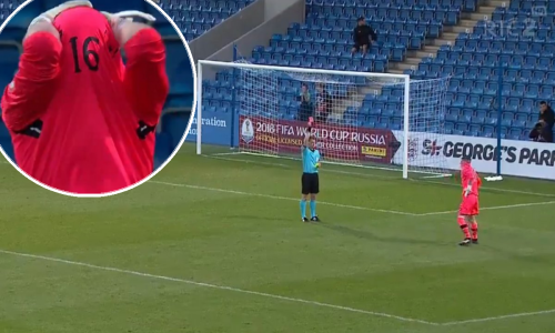 Skandal na Euru: Golman za obranjeni penal dobio crveni karton!