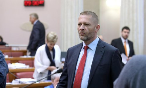 Muškarac telefonom prijetio Kreši Beljaku, uhitila ga policija