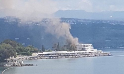 Gori poznati restoran u Opatiji, dim se vidi duž cijelog Kvarnera