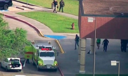 U pucnjavi u školi u Teksasu najmanje desetero mrtvih, uhićen napadač