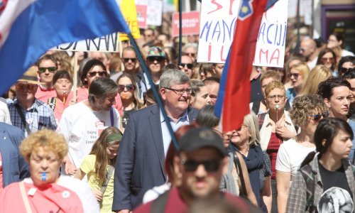 Obersnel: Neka predsjednica pročita Ustav, pa možemo onda razgovarati