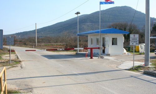 Policija ima upozorenje za sve koji iz Hrvatske putuju u Crnu Goru