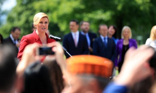 Potpora se topi, Grabar Kitarović opet ispod 50 posto