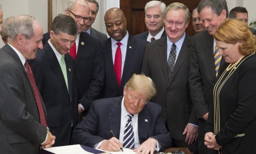 Nastavnica primila Trumpovo pismo i vratila ga ispravljeno: Provukao se jedva s dvojkom