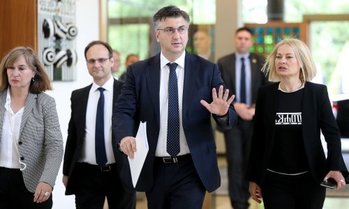 Plenković: Sastanak VNS-a bio je odličan, nismo razgovarali o aferi Hotmail