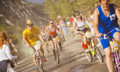 Urnebesna Goni Pony utrka u Sloveniji ponovo privukla više od tisuću natjecatelja!