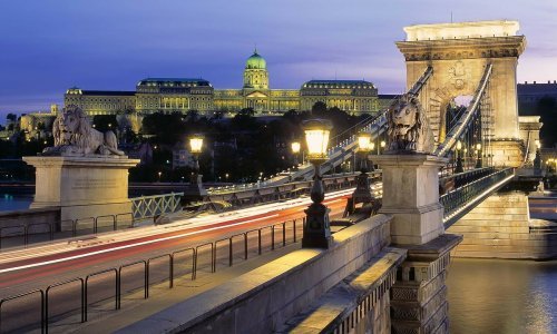 Nemiri u Mađarskoj ne prestaju: Oporbeni zastupnici izbačeni iz zgrade mađarske državne TV