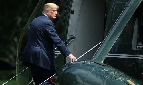 Trump će vjerojatno odbiti ispitivanje pred posebnim tužiteljem, mogao bi i sam sebe pomilovati?!