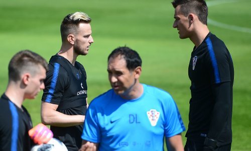 Hrvatska ima najvišeg igrača na prvenstvu; Lovre Kalinić postao atrakcija