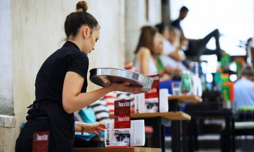 Dramatično upozorenje poslodavaca i hotelijera: 'Ugrožena je sezona! Nema radnika, hitno povećajte kvote!'
