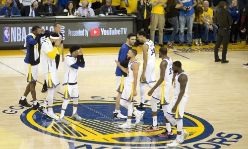 Warriorsi obranili titulu; LeBron i Cavsi pometeni s terena