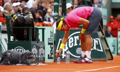 Nadal je praznovjerni čudak; evo što je izvodio uoči finala; nekima je smiješno, nekima iritantno, ali normalno nije
