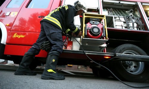 Zapalio se auto u Maksimirskoj, čak devet osoba ozlijeđeno