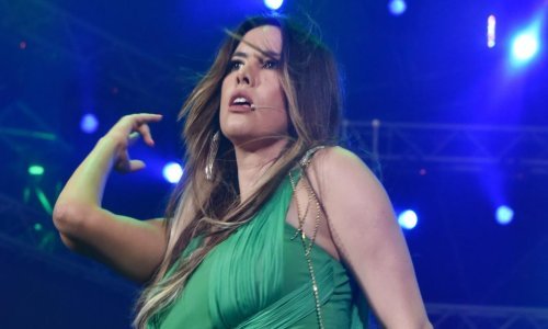 Nives Celzijus iz žablje perspektive: Njezine obline nikoga ne ostavljaju ravnodušnim