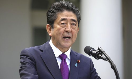 Shinzo Abe u Darwinu, 75 godina nakon japanskog bombardiranja