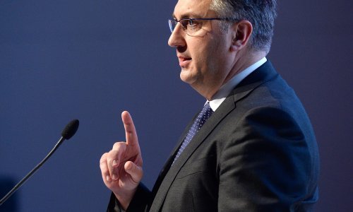 Plenković: Neće biti prihvatnih centara za migrante u susjedstvu Hrvatske
