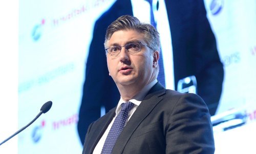 HDZ i Živi zidu rastu, SDP i Most padaju, Plenković i dalje najnegativniji političar