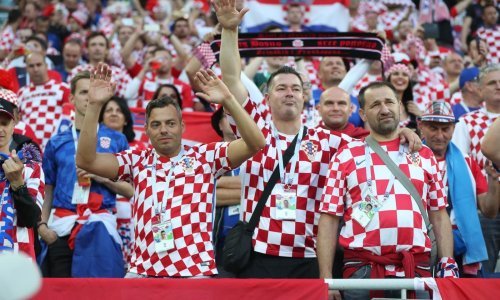 Hrvati zavladali na tribinama; stadionom u Kalinjingradu odjekuje poznati hrvatski poklič!