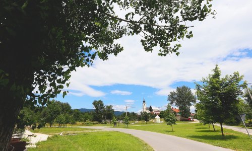 Gospićko-senjska biskupija o potapanju Kosinja: Zar je danas zaista potrebno potapati selo i tjerati ljude s njihovih ognjišta da bi se proizvelo nešto električne energije koja se može proizvoditi na mnoge druge načine?