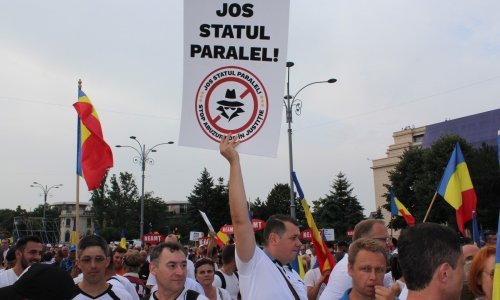 Rumunji na ulicama brane neovisnost pravosuđa, u štrajk kreću i suci i tužitelji