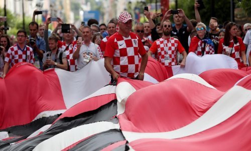 Vlasnici najduže hrvatske zastave doznali tužnu vijest iz Crikvenice; ništa od slavlja