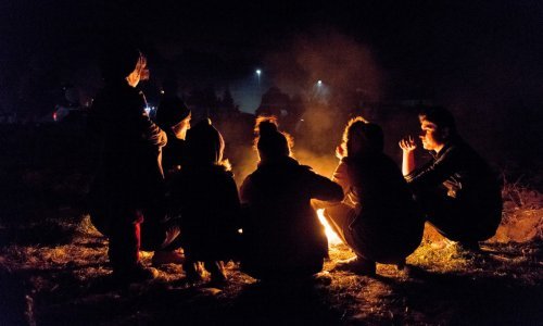 Policajci iz Gračaca zaustavili kamion s nekoliko desetaka migranata