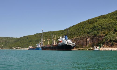 Veći dio Raškog zaljeva onečišćen naftom