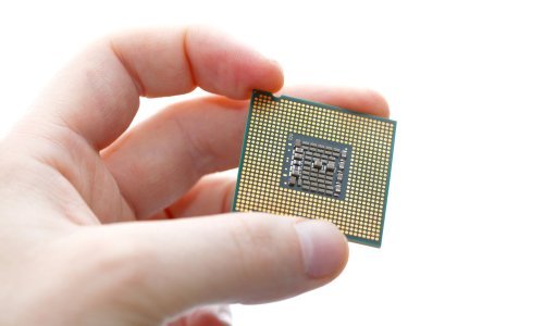 Zbog sigurnosnih propusta AMD bi mogao dostići Intel