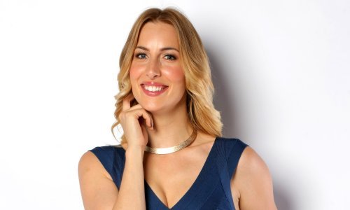 Belma Džomba na plaži uživa u najboljem društvu