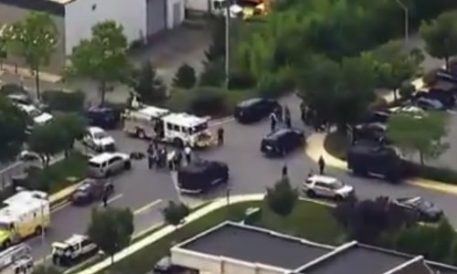 Petero mrtvih u pucnjavi u novinskoj redakciji u blizini Washingtona