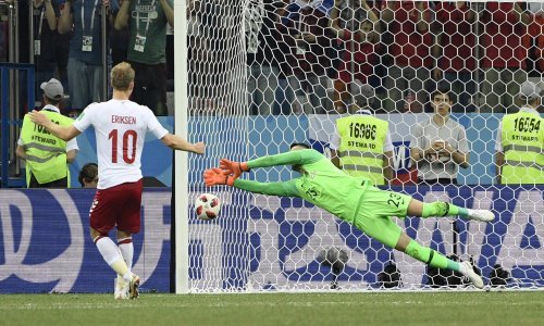 Danci se ekspresno vratili kući pa bježali od svojih navijača