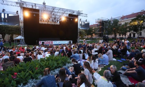 Balet 'Gospoda Glembajevi' na otvorenom privukao brojne Zagrepčane