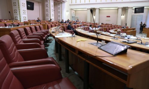 Zastupnici rade još ovaj tjedan, a onda odlaze na dvomjesečnu stanku