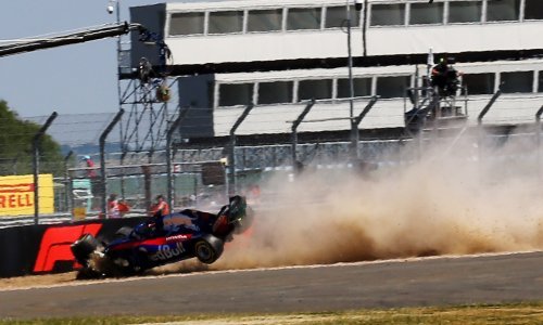 Nova teška nesreća na treningu Formule 1, u punoj se brzini zabio u zaštitnu ogradu; Hamilton ispred Vettela