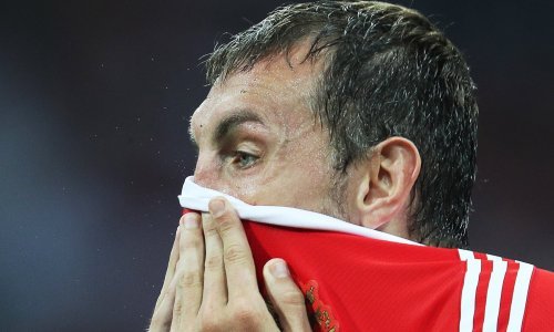 Rusi slomljeni: Omiljeni div plakao, izbornik bijesan, a tragičar nije htio napustiti stadion!