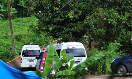 I osmi dječak izašao iz potopljene pećine u Tajlandu, operacija prekinuta do sutra