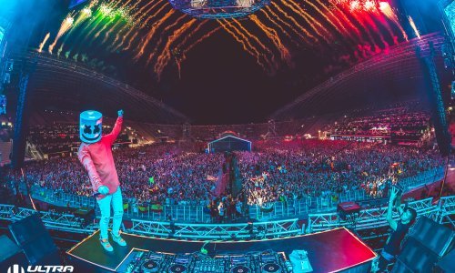 Tajanstveni Amerikanac zapalio Ultru hrvatskom navijačkom himnom, evo tko je bio od poznatih