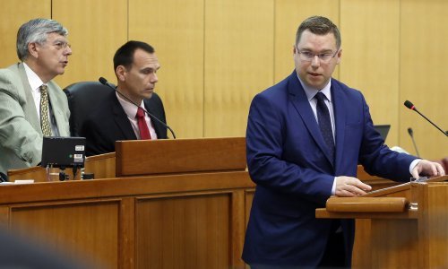 Pavić branio mirovinsku reformu i u Saboru, oporba ga sasjekla