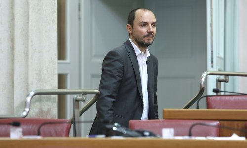 SDSS-ovac Milošević: Ježurku Ježića smo izbacili iz lektire jer ga je napisao Srbin