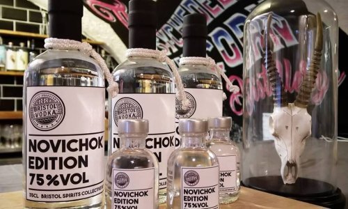 U sjeni nogometnog ludila Britanija poludjela za votkom Novičok sa 75 posto alkohola