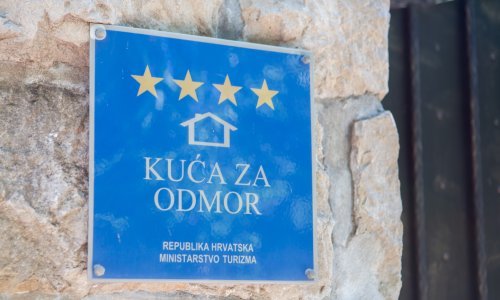 Dva milijuna kuna podijeljeno ljudima koji turistima nude smještaj u kućama