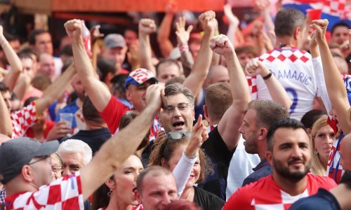 Pogledajte kako je Plenković među navijačima proživio utakmicu s Francuzima