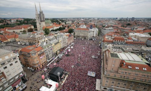 Na dočeku Vatrenih zasad pet intervencija Hitne pomoći