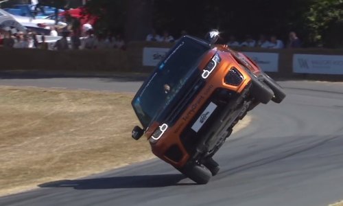Pogledajte uspon Range Rovera na Goodwood pomoću samo dva kotača